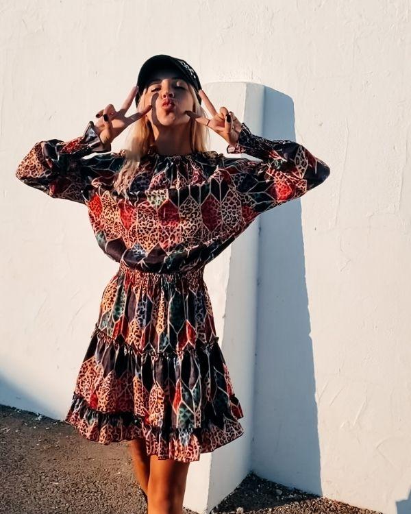 Langarm Damen Kleid Knielang Farbig mit Leopard Mustern und vielen bunten Farben im Vintage Style