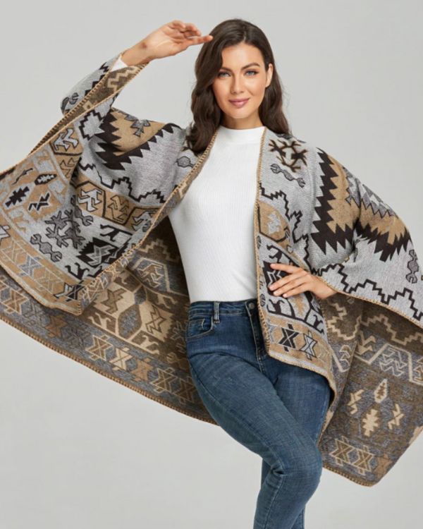 Poncho Cape Schal mit geometrischen Boho Ethno Mustern 