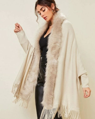 Beiger Damen Cape Poncho Cardigan Strickjacke mit Fransen und Kunstfell Kunstpelz Kragen