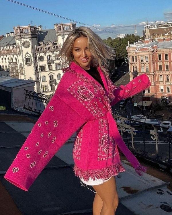 Damen Cardigan Strickjacke Pink mit Paisley Mustern und Fransen