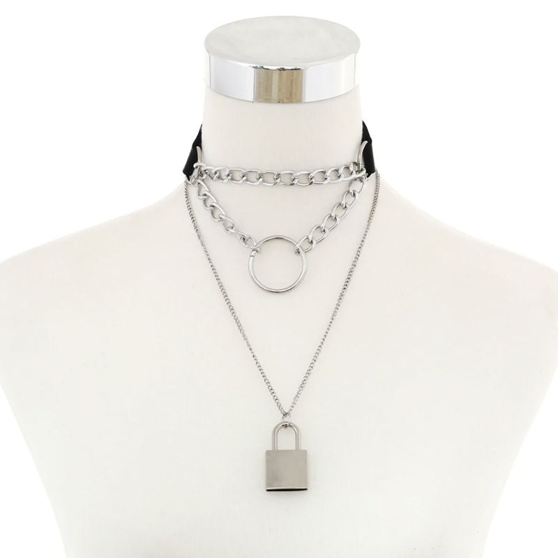 Choker Halsband Halskette mit Gliederketten und Ring und Schloss Anhaenger