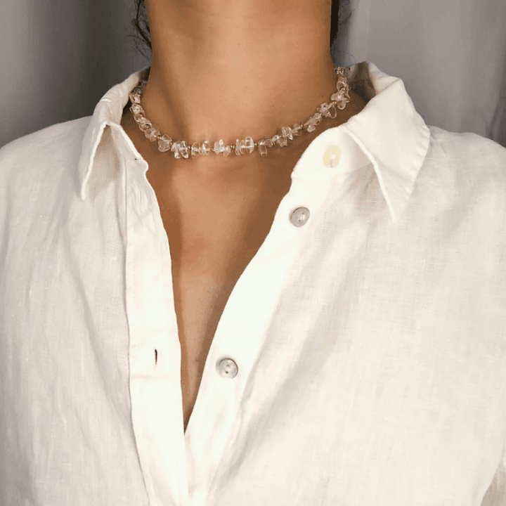 Choker Halskette aus transparenten Steinen