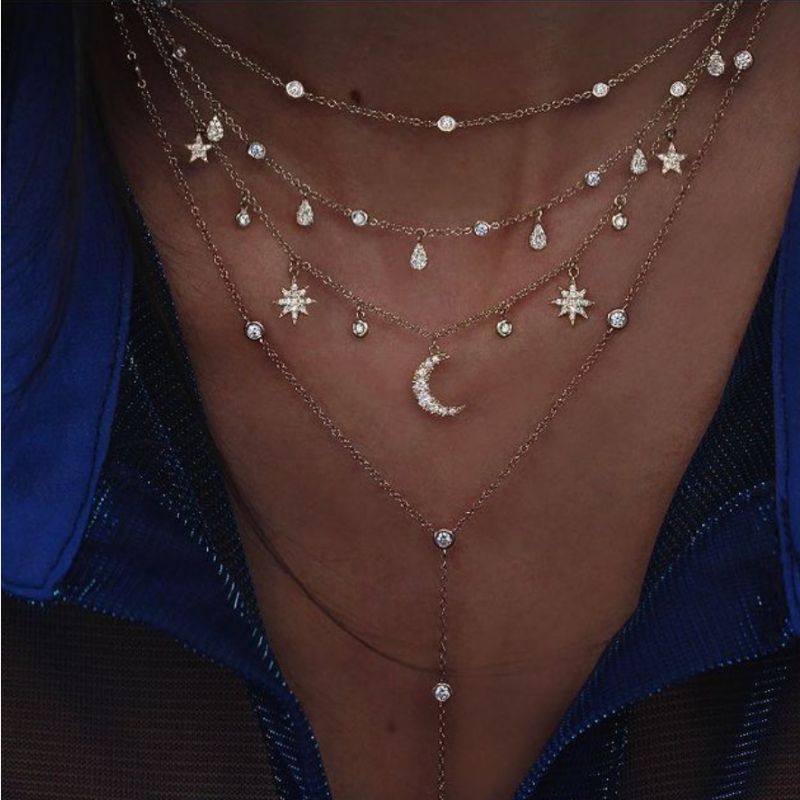 Choker Halsketten Set aus 4 diversen feinen Ketten mit Mond und Stern Symbol 