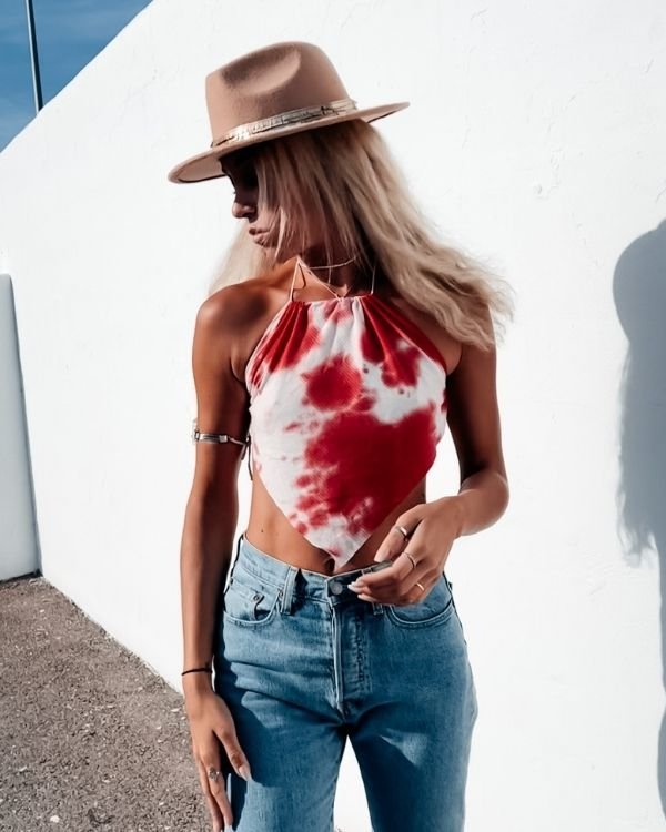 Batik Crop Top mit Spitz und Rueckenfrei - Boho Batik Tie Dye rot weisses Crop Top Damen