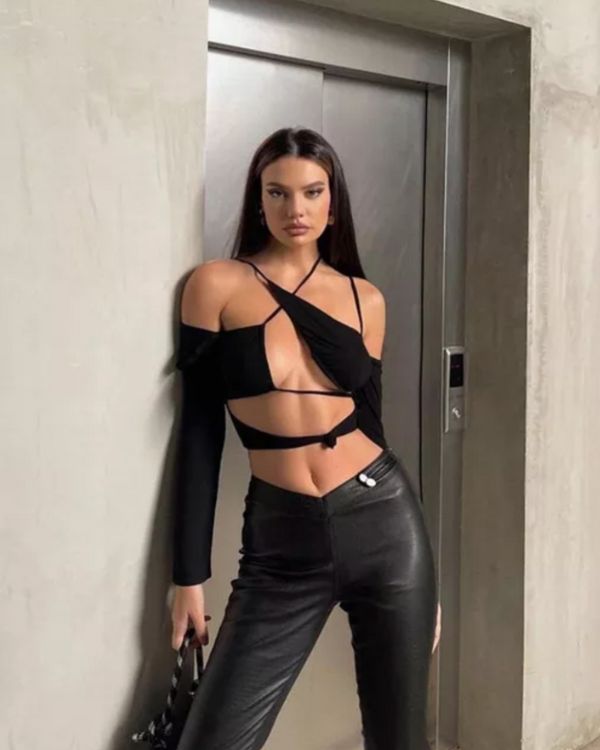 Schwarzes Crop Top Shirt Bandage Cut-Out Hollow Style 
