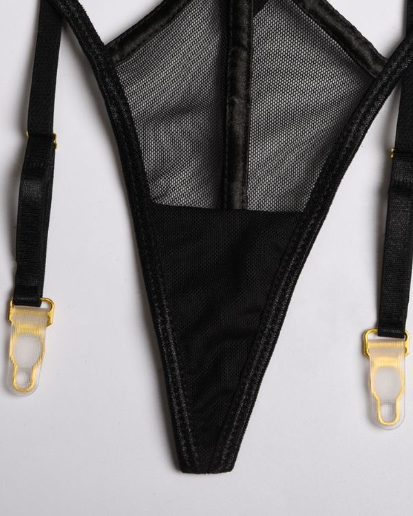 Schwarzes High-Waist Hoeschen mit Cut Outs - String Tanga 