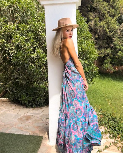 Rueckenfreies Boho Hippie Maxikleid mit langen Traegern