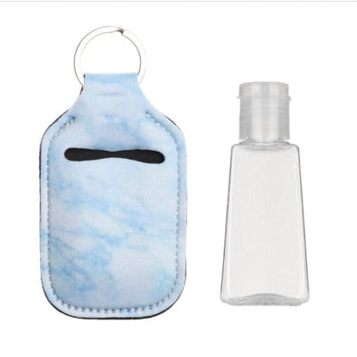 Blau weisses Hand Desinfektionsmittel Anhanger im Batik Tie Dye Style und leerem Spender zum abfuellen