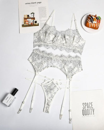 Spitzen Dessous Set aus 3 Teilen - Lingerie Dessous Damen Set online bestellen