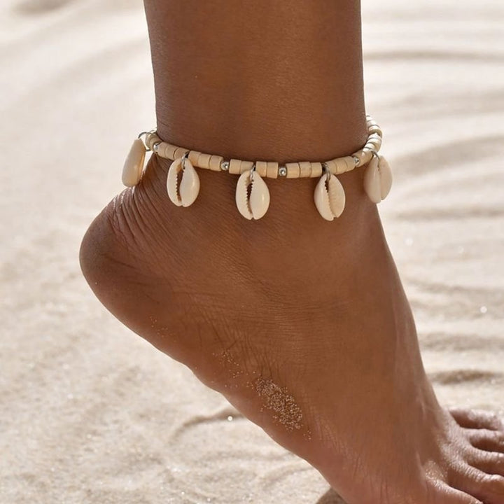 Boho Beach Fusskette mit beigen Perlen und Muscheln 