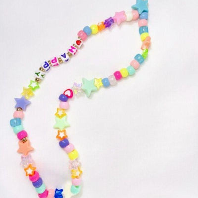Farbige Handykette mit Herze und Sternen und Happy Buchstaben