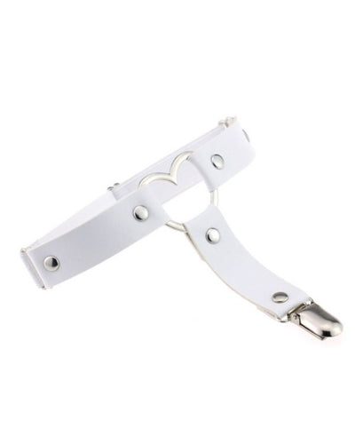 Weisse Strapsen Halterung Harness Fetisch Style mit silbernem Herz Symbol