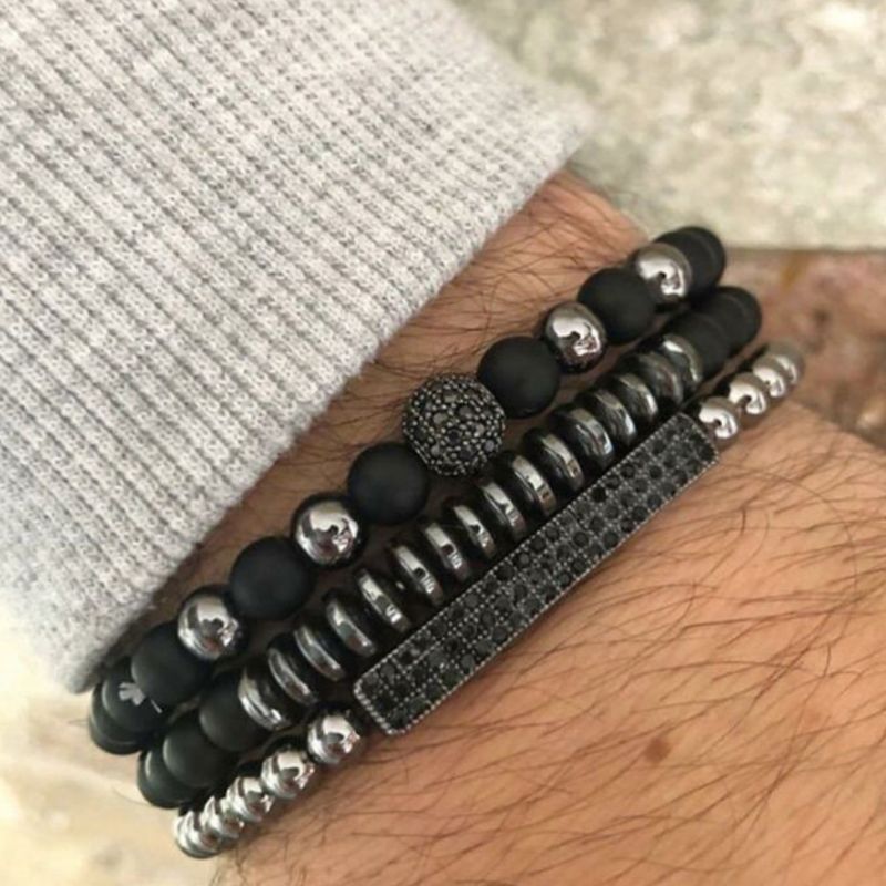 Herren Modeschmuck Armband Set aus 3 diversen Perlenarmbaender - Glitzer Kugel und silberne Details