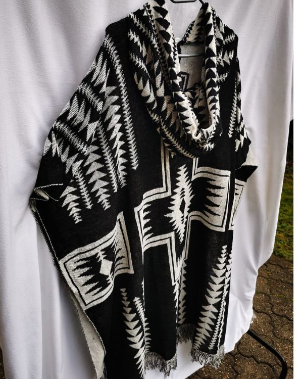 Kapuzen Maenner Herren Poncho im Boho Hippie Style