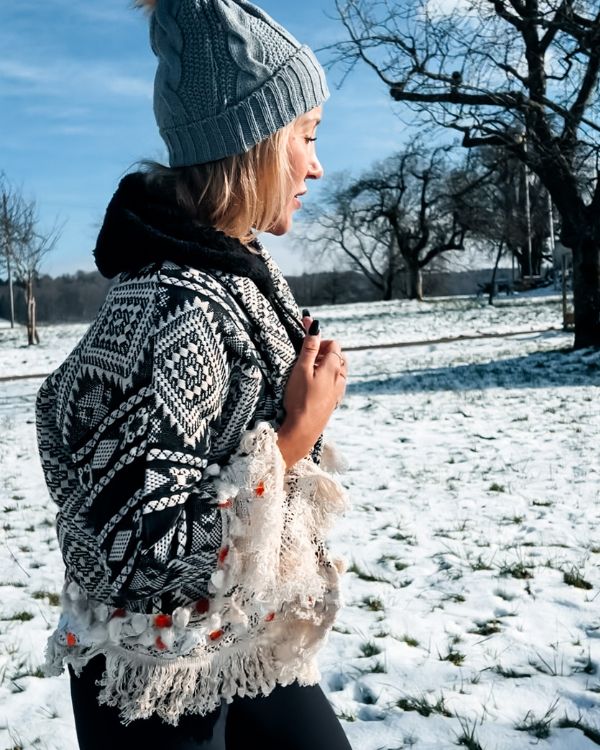 Damen Uebergangsjacke im Boho Hippie Style mit Kragen und Fransen 