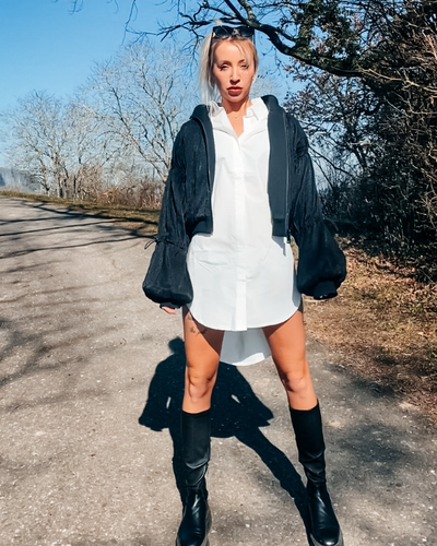 Schwarze Sweater Style Jacke mit Kapuze 