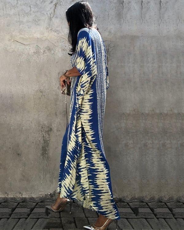 Blau Weisser Boho Kaftan mit Batik Tie Dye Mustern - Bodenlanges Tunika Kleid Damen kaufen