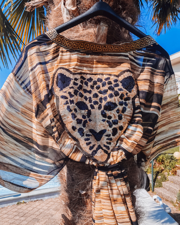 Kimono Golden Panther