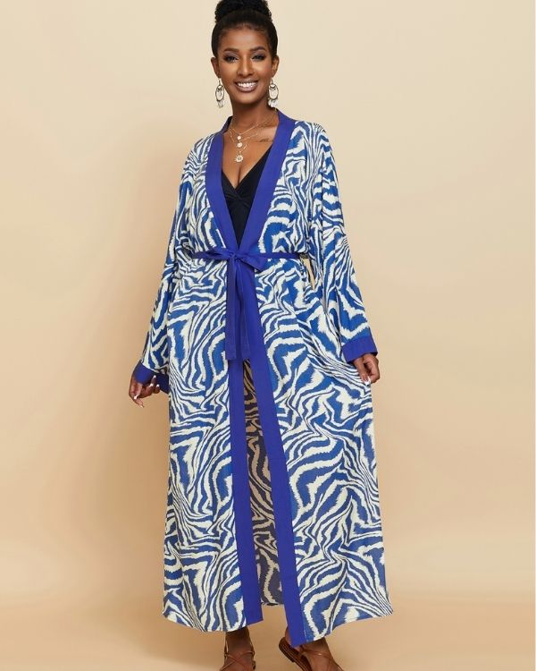 Eleganter Boho Chic Kimono mit Zebra Animal Print Muster in blau-weiss 