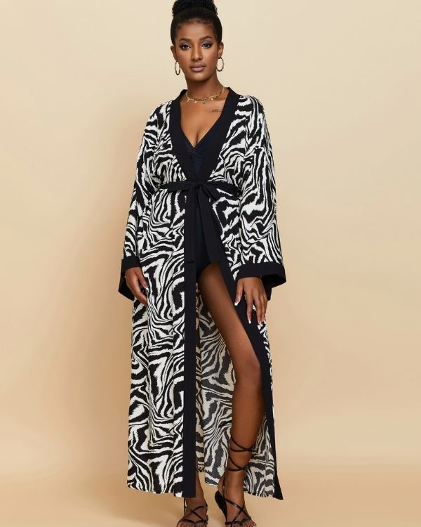 Boho Rayon Kimono in schwarz weiss mit Zebra Animal Print Mustern 