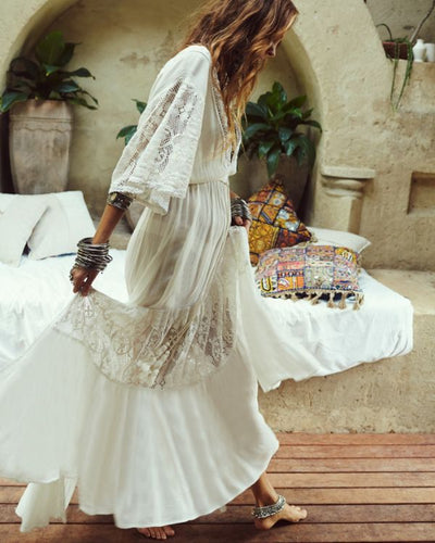 Hippie Boho Kleid in weiss mit Spitzen Lace Details 