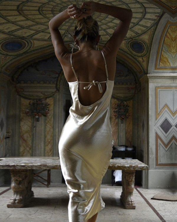 Goldenes Maxikleid Damen Rueckenfrei