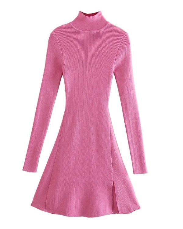 Rosa Pink Strickkleid mit Kragen und Schlitz auf der Seite 