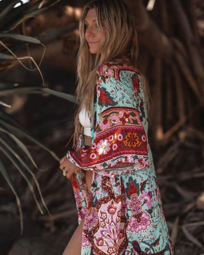 Tuerkis roter Boho Kimono mit Blumen Print