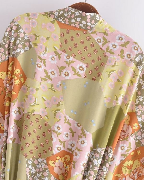 Blumen Muster Flower Print Kimono - Langer Kimono Cardigan im Festival Hippie Look 