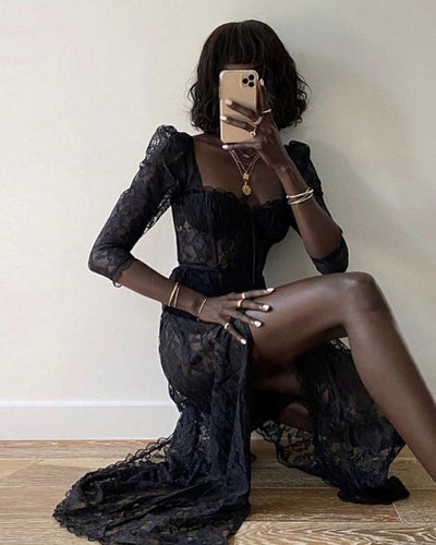 Damen Spitzen Kleid Schwarz - Langes Spitzenkleid aus transparentem Mesh Stoff mit Rosen Mustern 