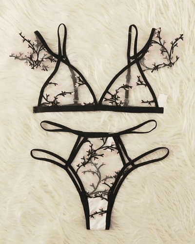High-Waisted String mit Streifen - Bralette Bra mit verspielten Ärmel