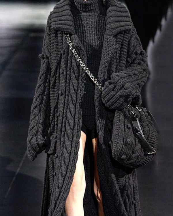 Bodenlange Damen Strickjacke in schwarz mit Zopfmuster - Super kuschelige und dicke Cardigan Jacke fuer kalte Tage 