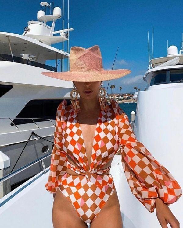 Monokini Badeanzug Badekleid Damen | Kariertes Vintage Retro Badekleid mit langen Aermeln - orange-weiss kariert 
