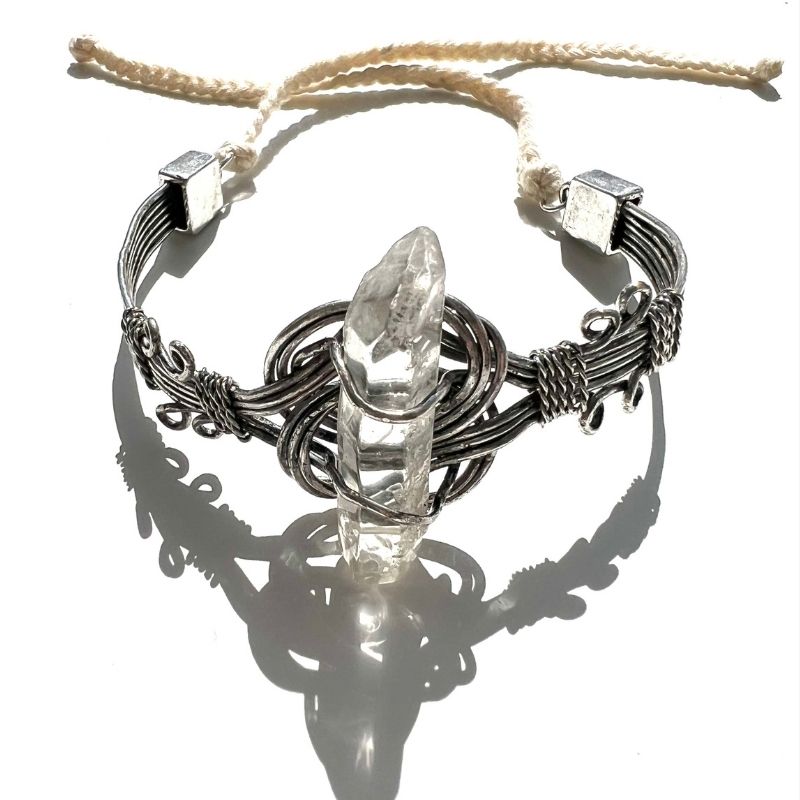 Silberner Oberarmreifen im Boho Hippie Style mit Quarz Stein - Hippie Schmuck Reifen fuer Oberarm 