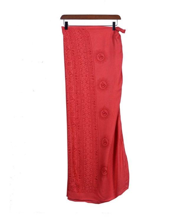 Roter Pareo mit indischen Zeichen und Om Symbol - Sarong Tuch Strandaccessoires Multifunktional praktisch