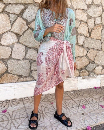 Goa Hippie Style Outfit im India Look - Wickelrock Pareo Tuch weiss rot