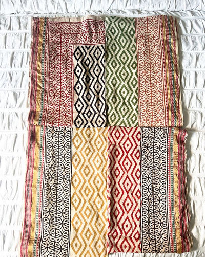 Baumwolle Boho Pareos mit geometrischem Blockprint und goldenen Details