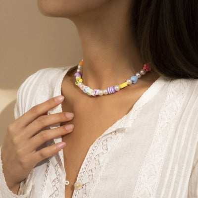 Farbige Choker Halskette aus bunten Perlen Smileys Herze und Buchstaben Happy