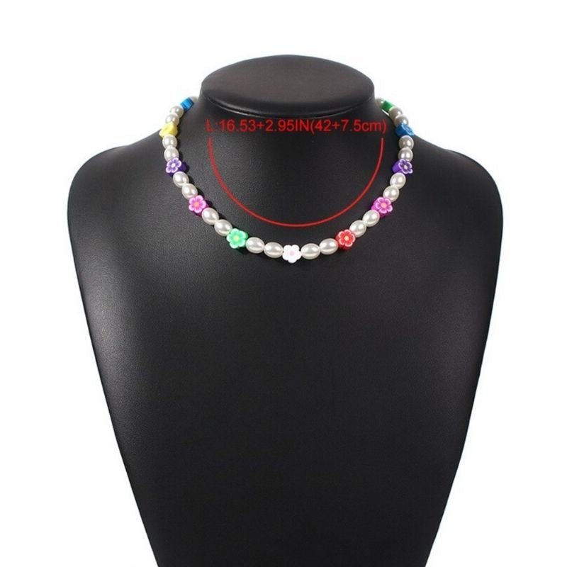 Choker Halskette weisse Kunstperlen und farbige Blumen Perlen - Modeschmuck Schweiz