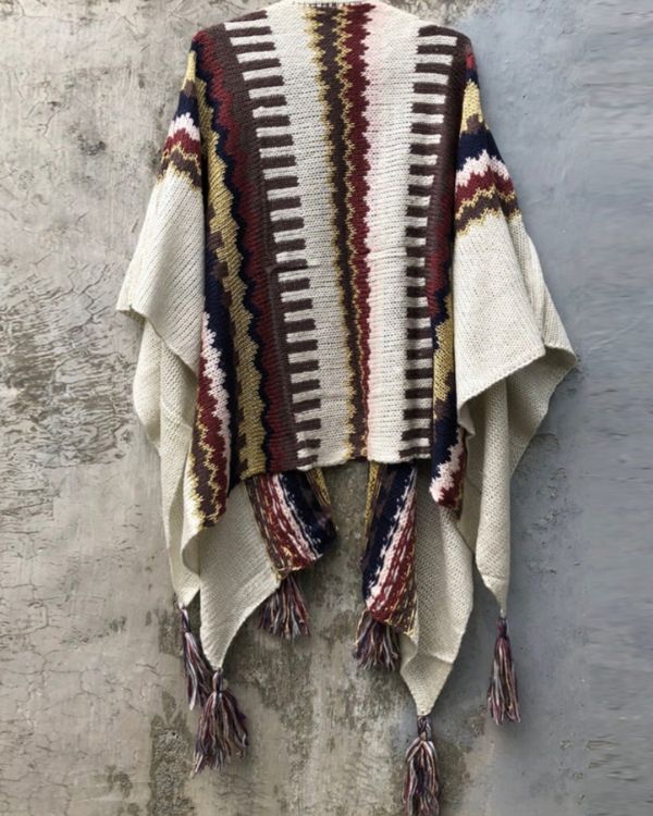 Beiger Poncho Cape mit diversen Mexican Style Mustern