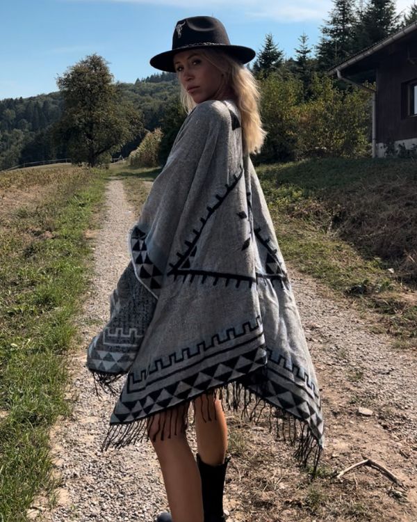 Boho Ethno Damen Cape mit Fransen und Mustern 