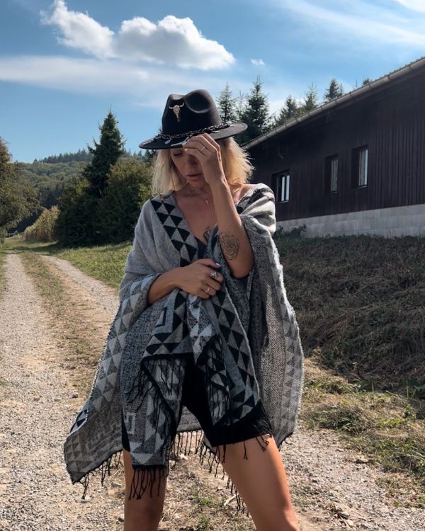 Boho Ethno Poncho Cape mit Fransen - Damen Cape online kaufen