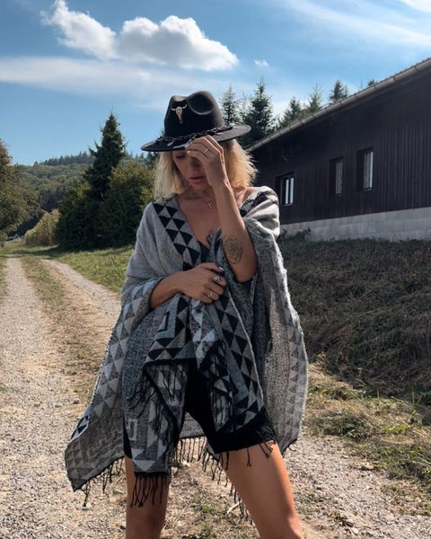 Boho Ethno Poncho Cape mit Fransen - Damen Cape online kaufen