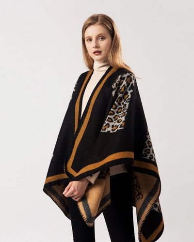 Schwarzer Poncho Cape hochwertig mit braunen Streifen und Leopard Muster