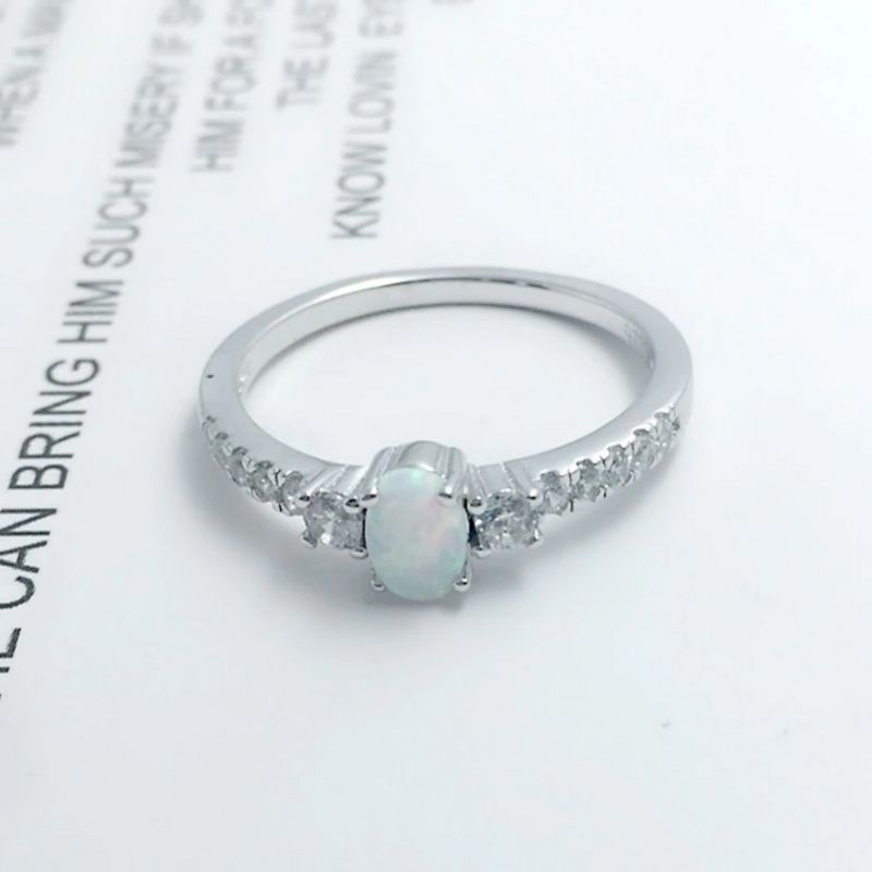 Silberner Fingerring Sterling 925 mit Opal Stein und Strasssteinen 