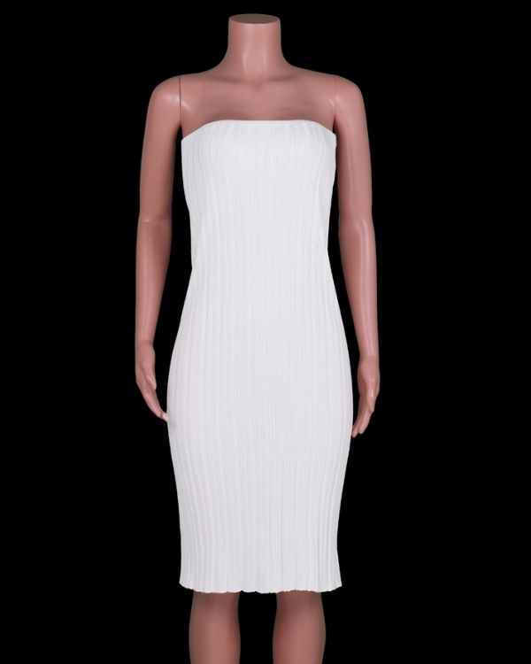 Weisses eng anliegendes Schulterfreies Kleid - Strickkleid aus elastischem Stoff