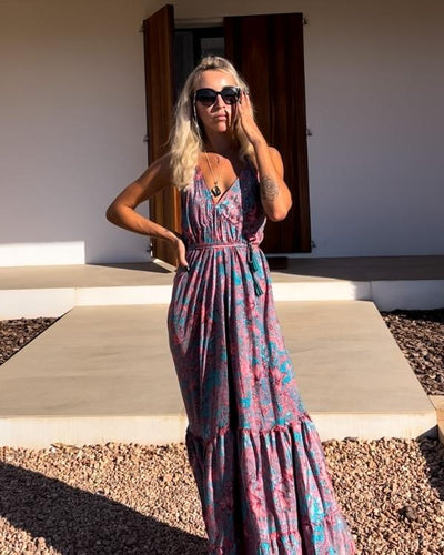 Rosa Blaues Blumen Maxikleid Sommerkleid mit Spaghetti Traeger und offenem Ruecken