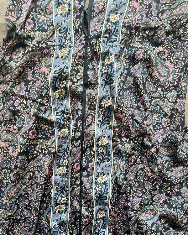 Paisley Kleid mit Blumen Mustern 