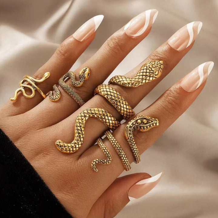 Goldene Schlangen Ringe Fingerringe mit Schlangensymbol 