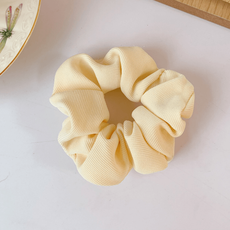 creme weiss Scrunchie Haargummi aus Stoff